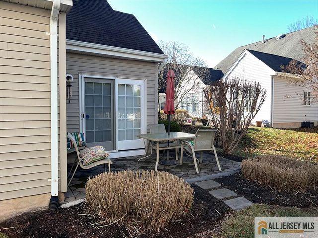 6 Bayard Road, Franklin, NJ 08873