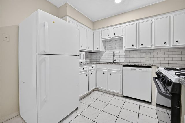 6705 Thornwall Street, Houston, TX 77092