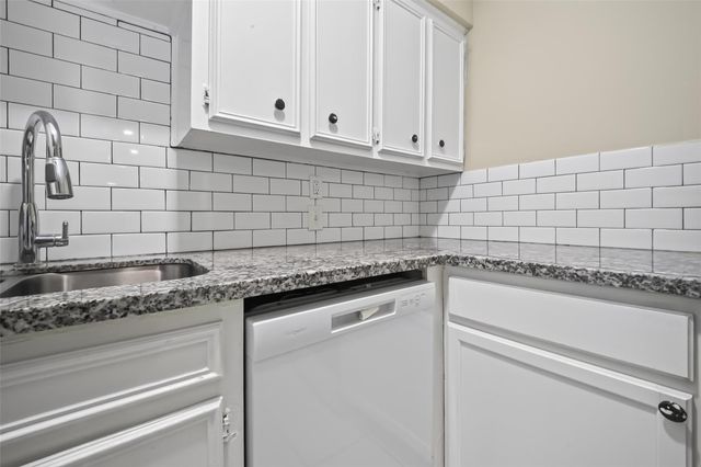 6705 Thornwall Street, Houston, TX 77092