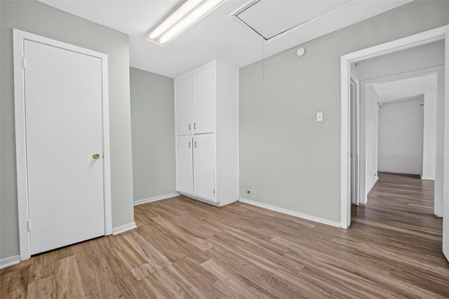6705 Thornwall Street, Houston, TX 77092
