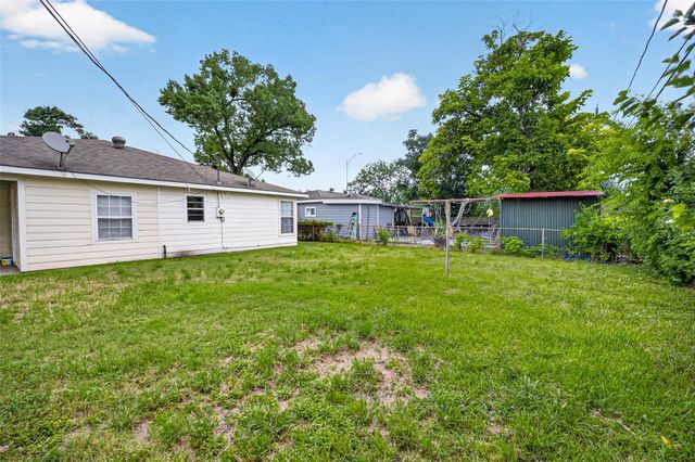 6705 Thornwall Street, Houston, TX 77092
