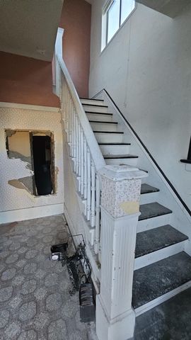 2524 W Dean Ave, Spokane, WA 99202