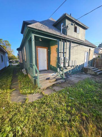 2524 W Dean Ave, Spokane, WA 99202