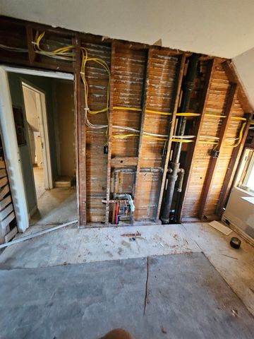 2524 W Dean Ave, Spokane, WA 99202