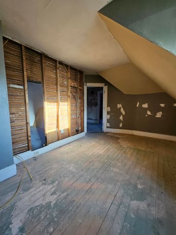 2524 W Dean Ave, Spokane, WA 99202