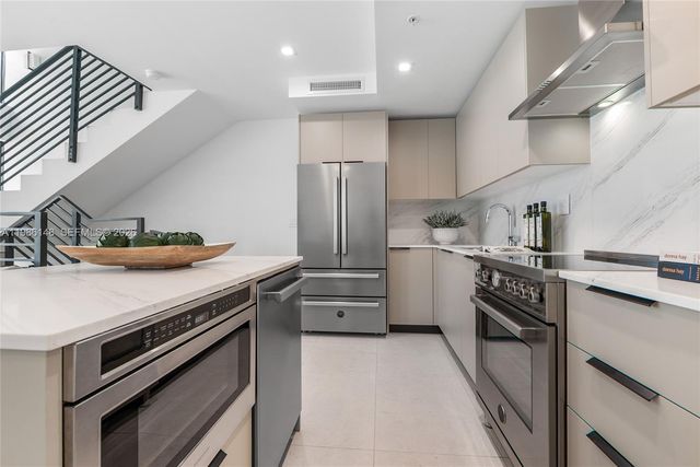 721 SW 11th Street A, Miami, FL 33129