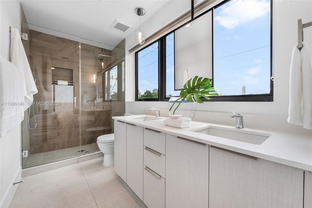 721 SW 11th Street A, Miami, FL 33129