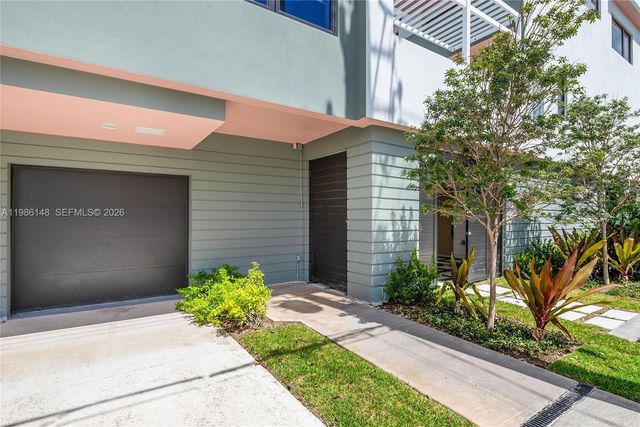 721 SW 11th Street A, Miami, FL 33129