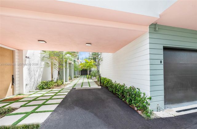 721 SW 11th Street A, Miami, FL 33129