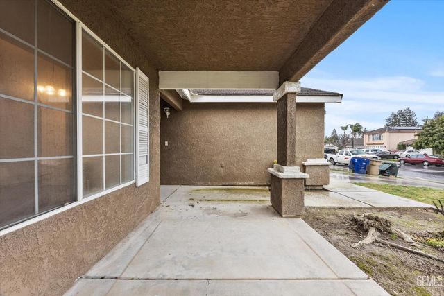 6115 Saint Croix Drive, Bakersfield, CA 93313