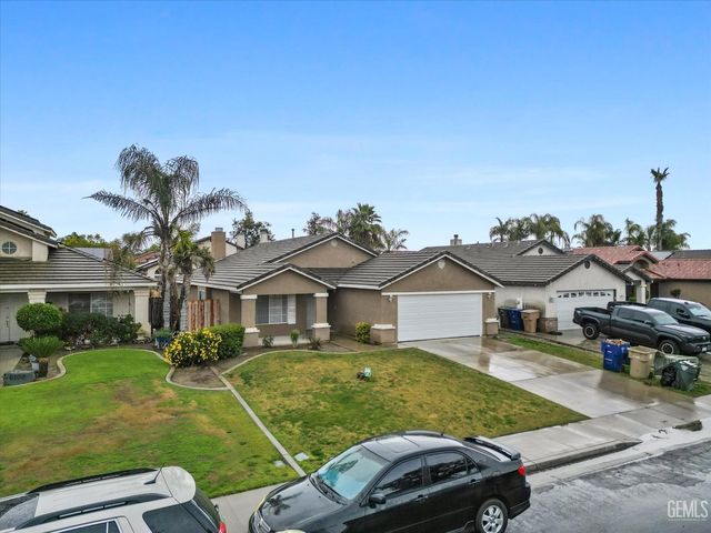 6115 Saint Croix Drive, Bakersfield, CA 93313