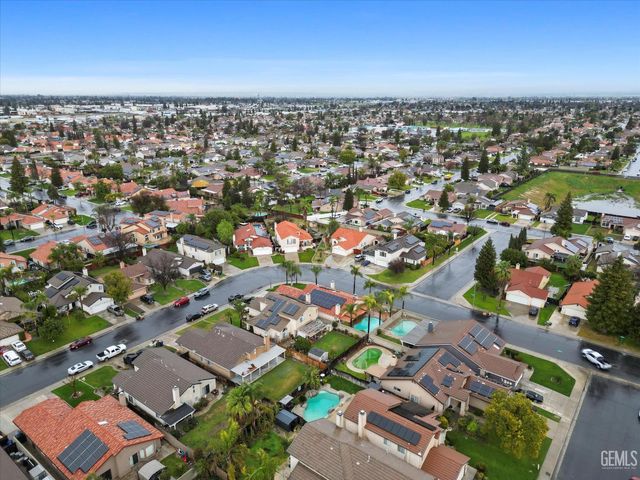 6115 Saint Croix Drive, Bakersfield, CA 93313