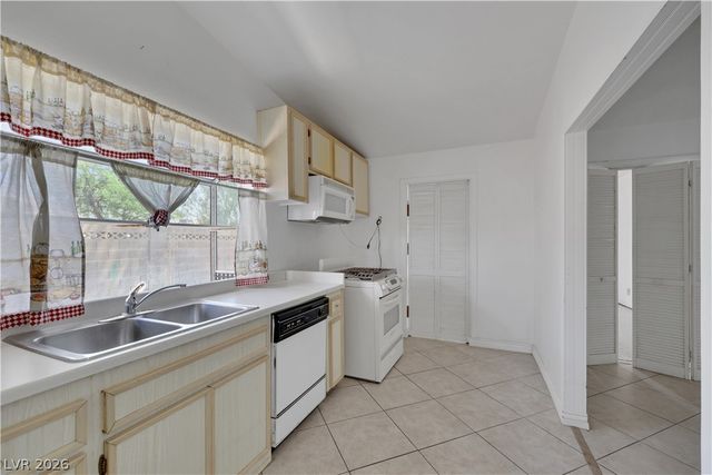 5380 Stirrup Street, Las Vegas, NV 89119