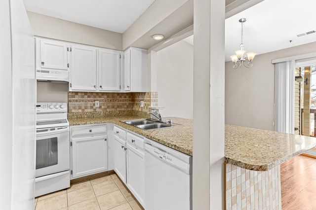 4912 Ashley Lane 84, Waterford Twp, MI 48329