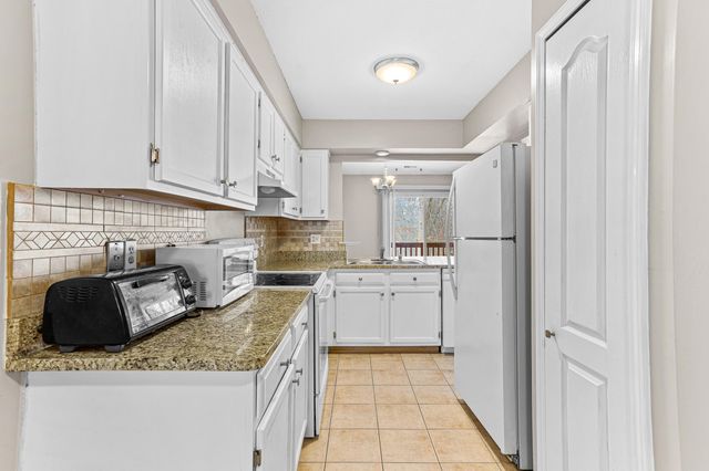 4912 Ashley Lane 84, Waterford Twp, MI 48329