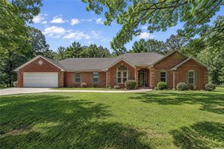 1041 Forest Hills Drive SE, Conyers, GA 30094