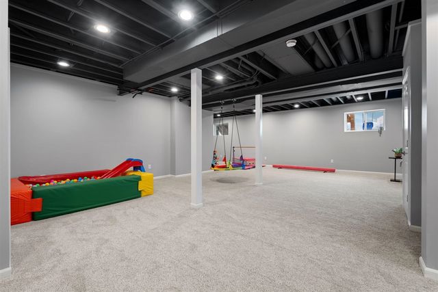 4346 Loon Lane, Ann Arbor, MI 48103