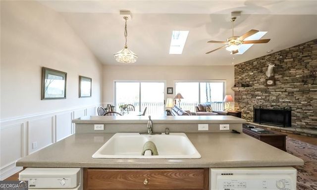 906 Ridgeview Drive, Jasper, GA 30143