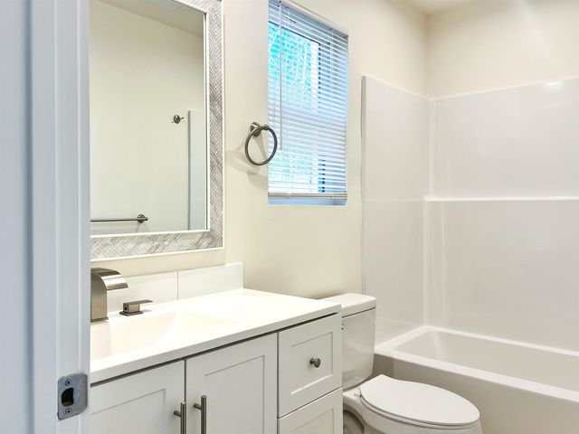 107 Everest Drive, Inman, SC 29349