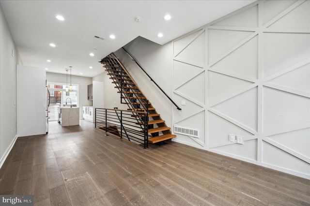 1410 N DOVER ST, Philadelphia, PA 19121