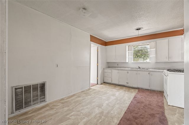 4603 N 32nd Street, Fort Smith, AR 72904