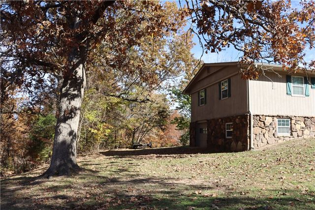 1961 Bailey Lane, Alpena, AR 72611