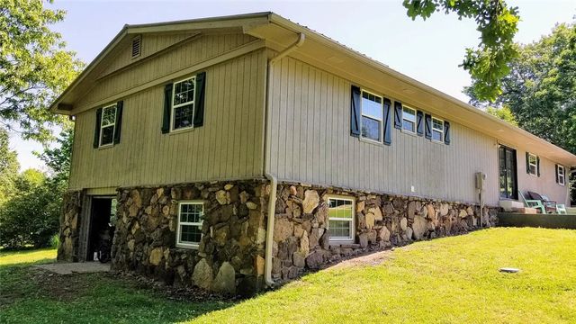 1961 Bailey Lane, Alpena, AR 72611