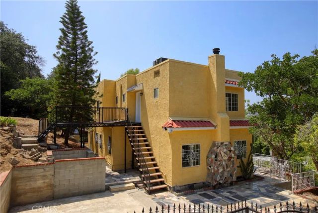 4915 El Canto Drive, Los Angeles, CA 90041