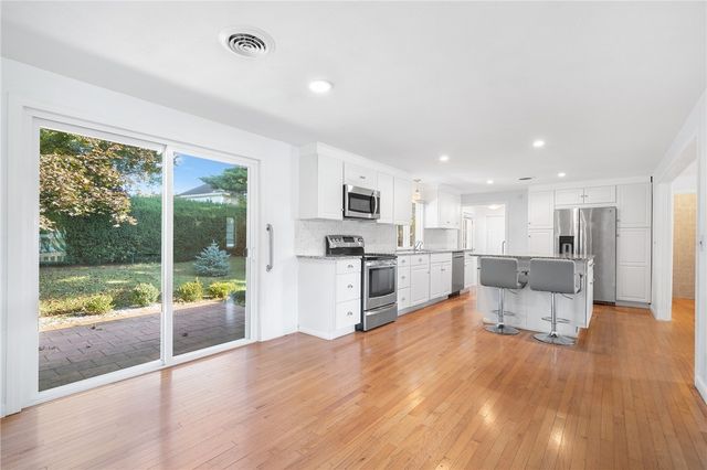 31 Conifer Drive, North Providence, RI 02904