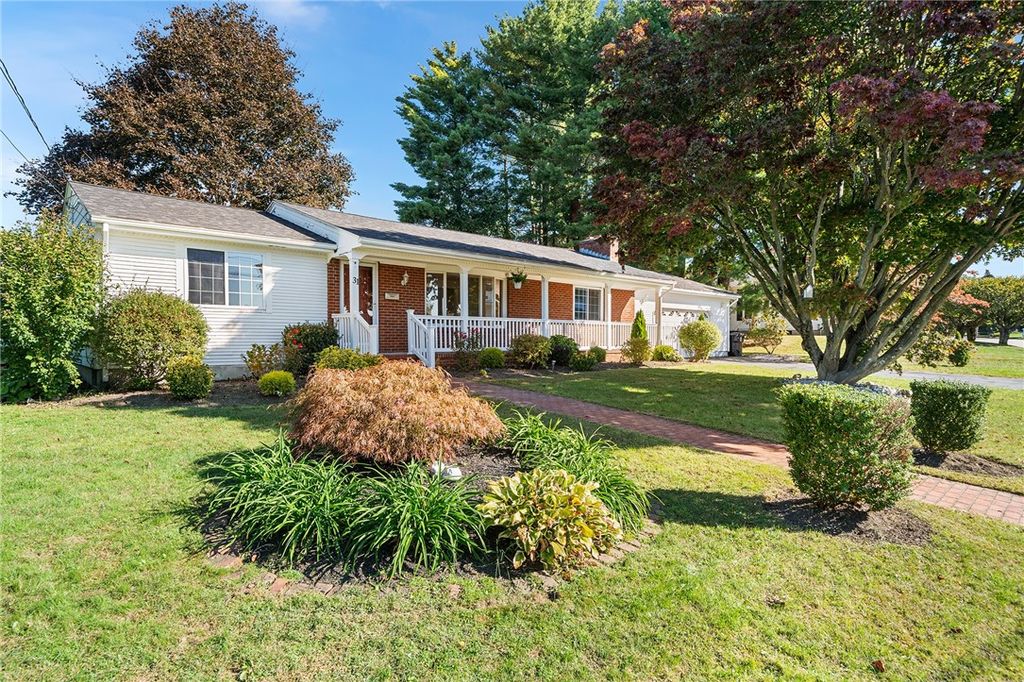 31 Conifer Drive, North Providence, RI 02904