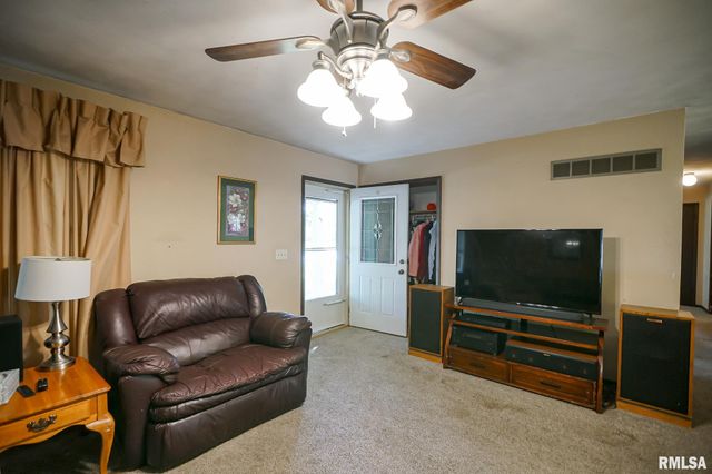 10109 ARROW Road, Tremont, IL 61568