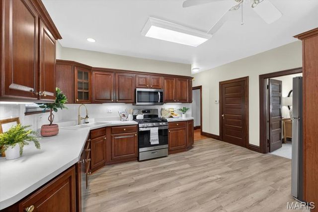 9310 Old Bonhomme Road, Olivette, MO 63132