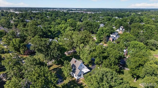 9310 Old Bonhomme Road, Olivette, MO 63132