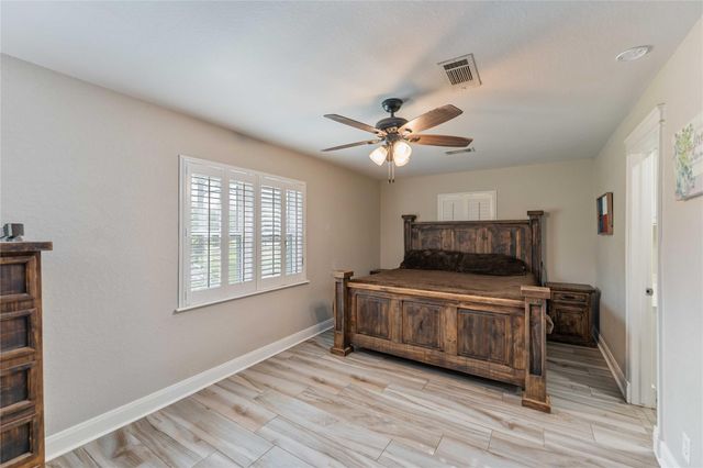 6814 Avenue O, Santa Fe, TX 77510