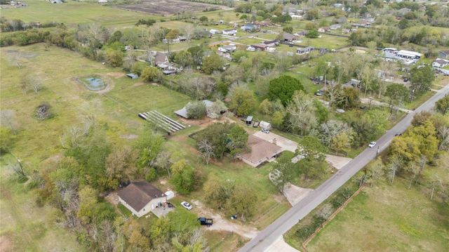 6814 Avenue O, Santa Fe, TX 77510