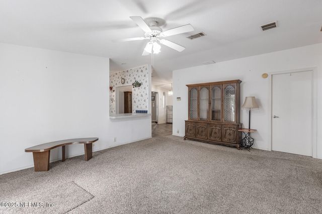 101 PALMLAND Avenue, Satsuma, FL 32189