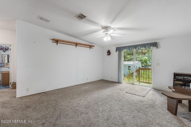 101 PALMLAND Avenue, Satsuma, FL 32189