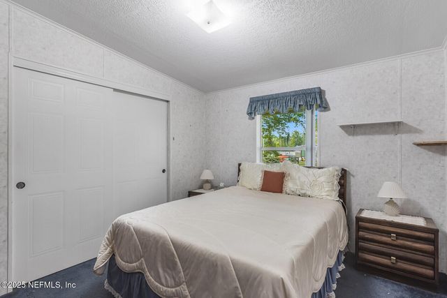 101 PALMLAND Avenue, Satsuma, FL 32189