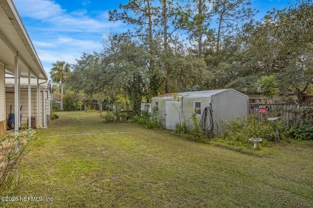 101 PALMLAND Avenue, Satsuma, FL 32189