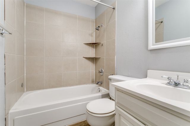 830 Meadowlark Drive, Lewisville, TX 75067