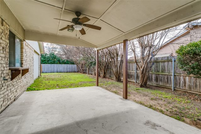 830 Meadowlark Drive, Lewisville, TX 75067