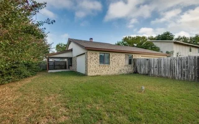 830 Meadowlark Drive, Lewisville, TX 75067