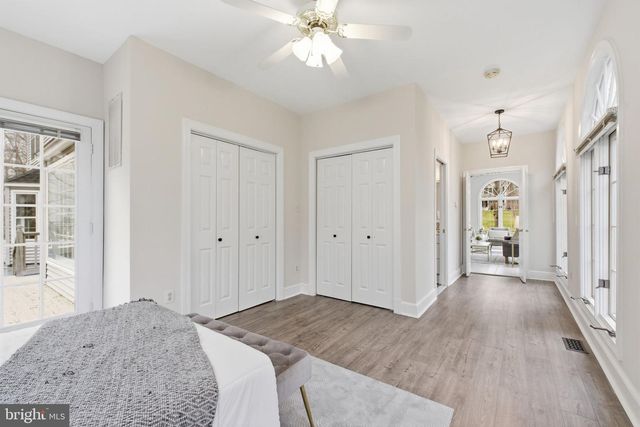 9723 S PARK CIR, Fairfax Station, VA 22039