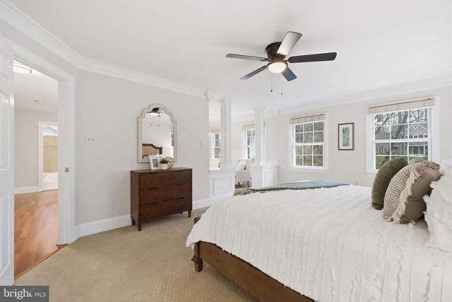 9723 S PARK CIR, Fairfax Station, VA 22039