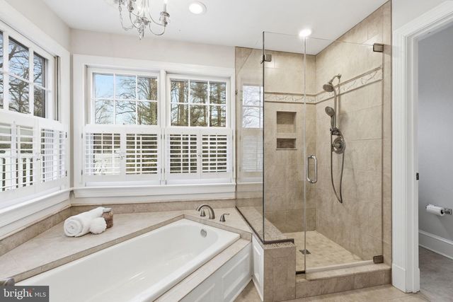 9723 S PARK CIR, Fairfax Station, VA 22039