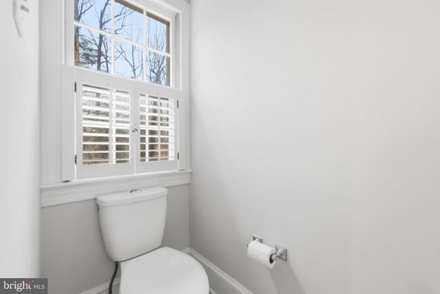 9723 S PARK CIR, Fairfax Station, VA 22039