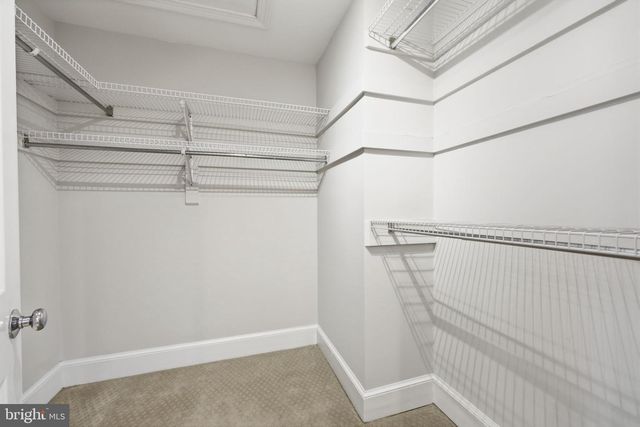 9723 S PARK CIR, Fairfax Station, VA 22039