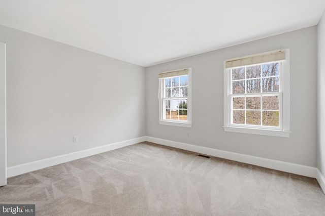 9723 S PARK CIR, Fairfax Station, VA 22039