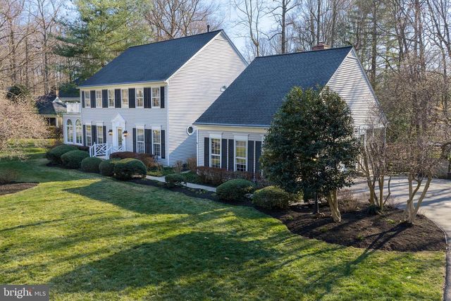 9723 S PARK CIR, Fairfax Station, VA 22039