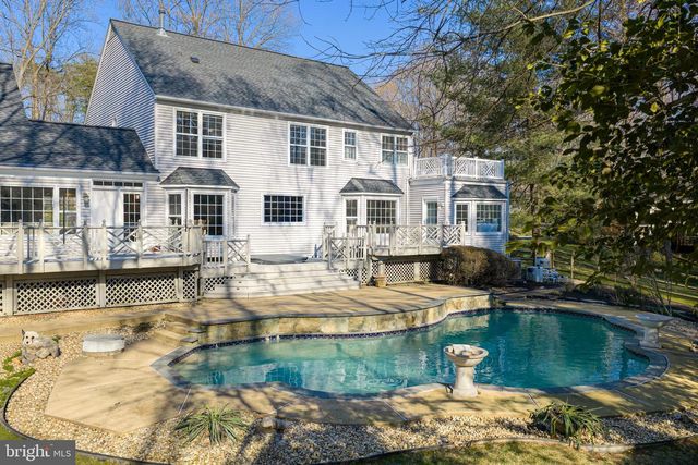 9723 S PARK CIR, Fairfax Station, VA 22039